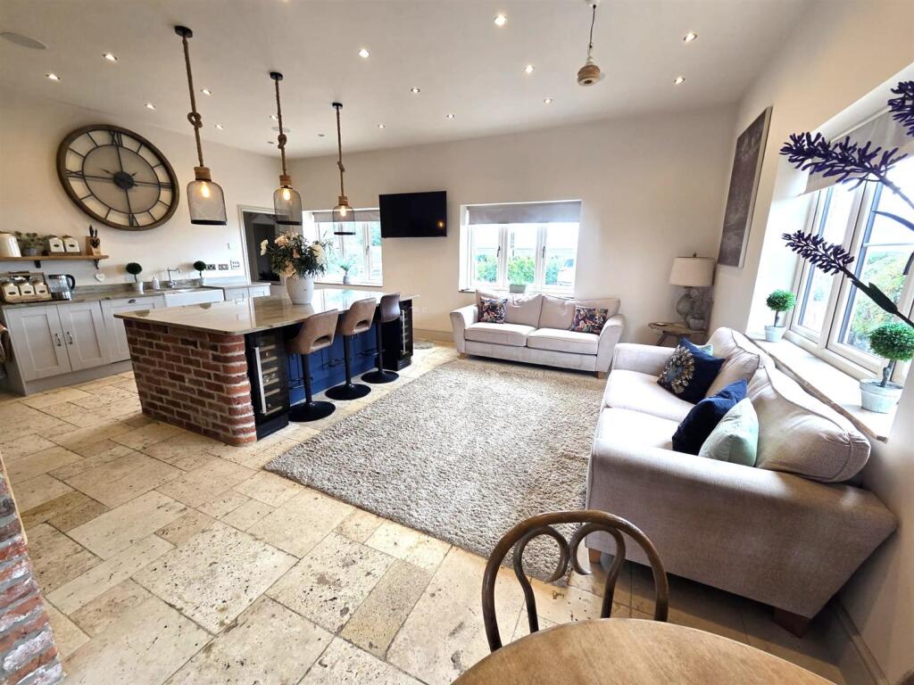 House in Nottingham - More