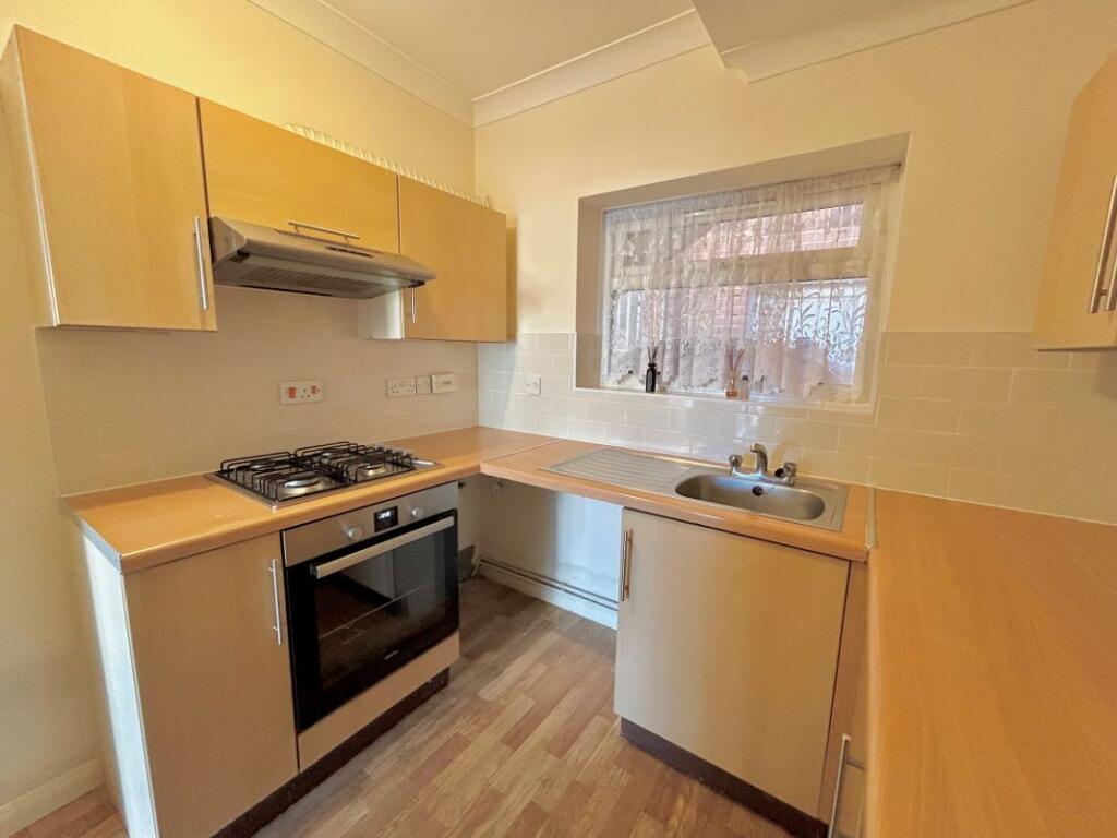 House in Kinson, East Howe, Bournemouth - View 3