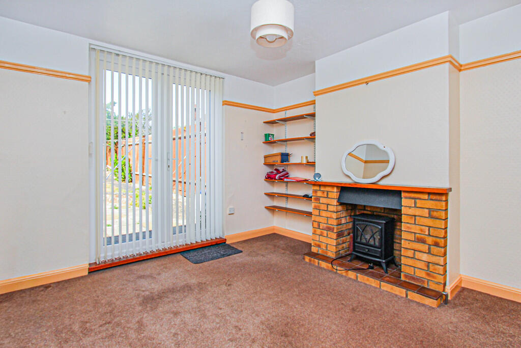 Wellingborough Road, Irthlingborough photo 4