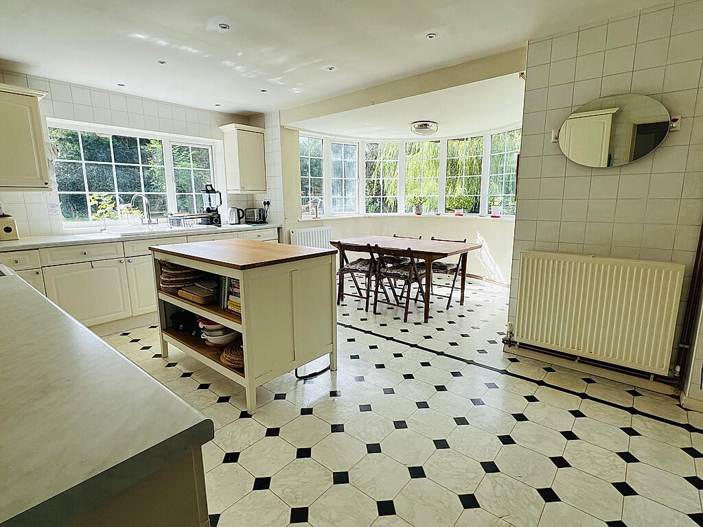 House in Luton - More