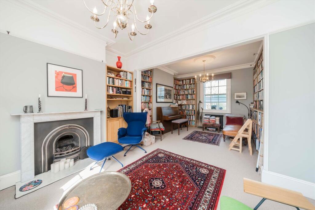 House in London, Papworth Gardens, Highbury - View 5