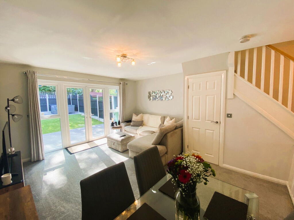 32 Walter Mills Way, Oldham, OL4 3FU photo 4