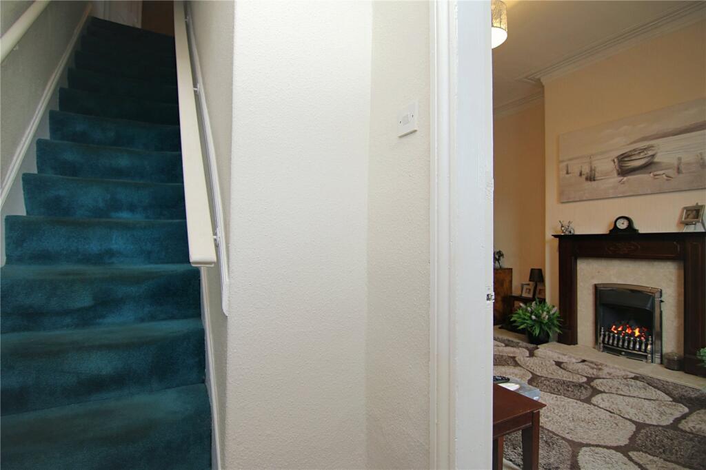 St. Enochs Road, Wibsey, Bradford, BD6 photo 2