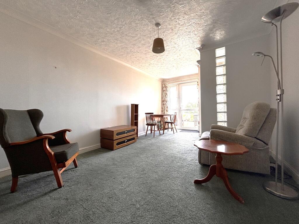 Apartment in Swanage, Dorset - View 4