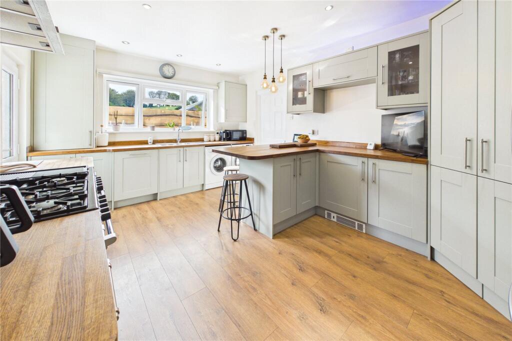 House in Radstock, Fox Hills - View 3