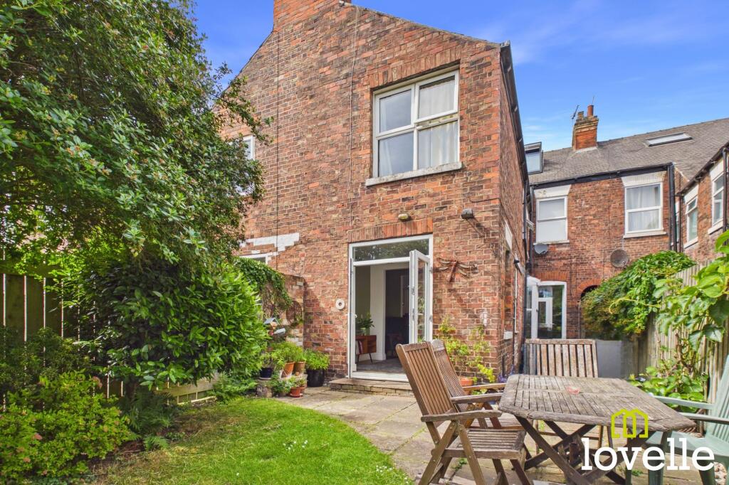 Main image of property: Princes Avenue, Hull, HU5