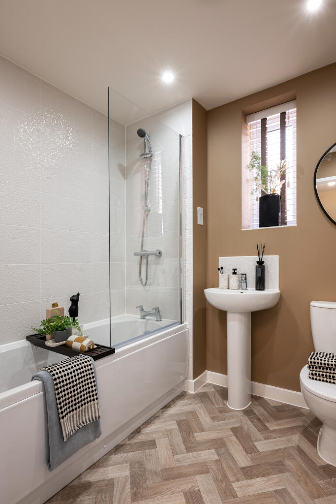 Thane Road West nottingham NG90 1BS - More