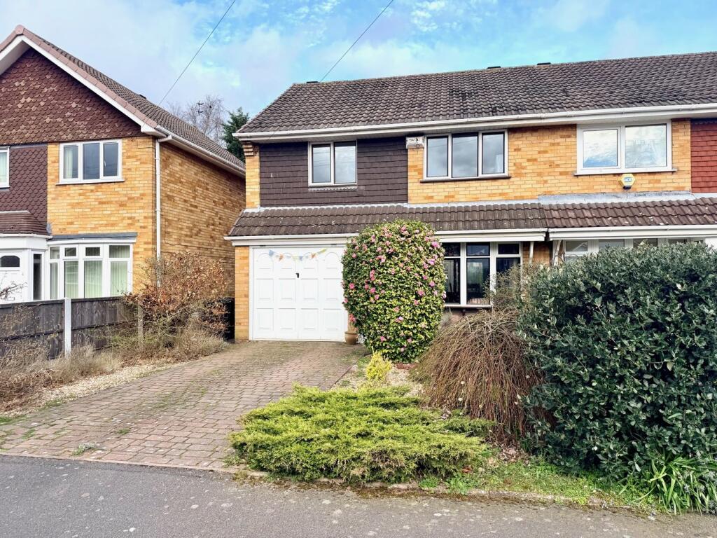 Main image of property: Robin Grove, Wednesfield, Wolverhampton, WV11