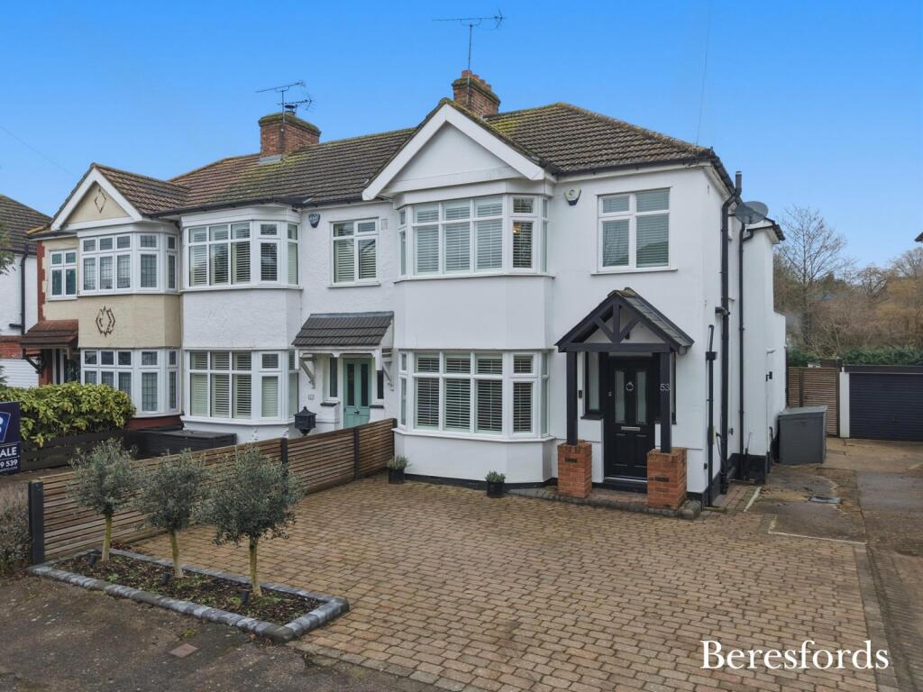 3-bed house on Meadowside Road, Upminster, RM14, £750,000