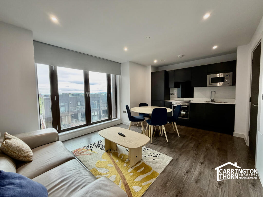 Main image of property: Parliament Square, Liverpool, L1 0DW