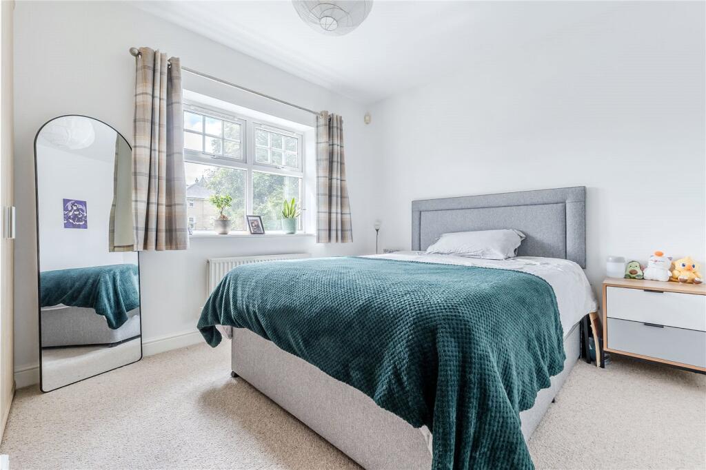 Apartment in Leeds - More
