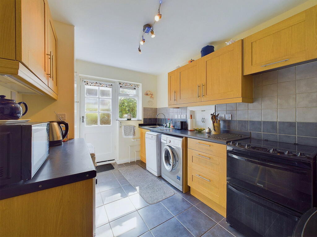 Rusper Road South, Worthing, BN13 - View 6