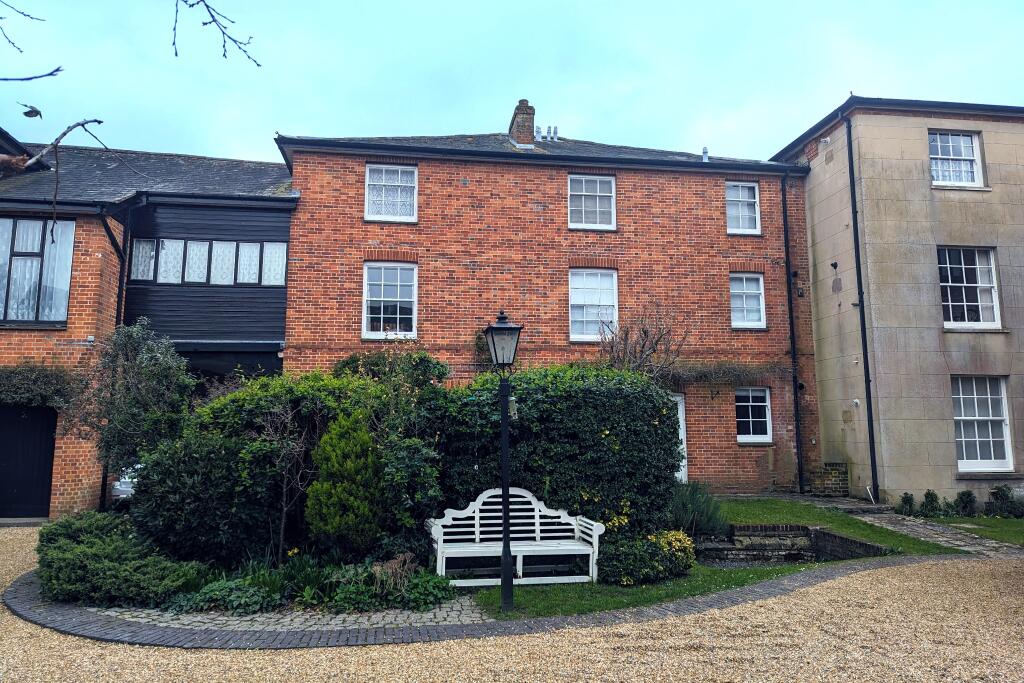 Main image of property: Romsey   Church Street   UNFURNISHED