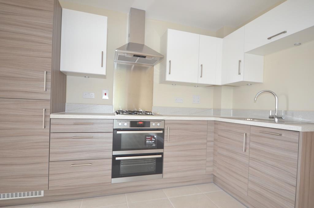 Apartment in London, Yiewsley - View 4