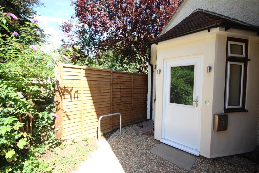 Main image of property: Cross Lanes, Guildford
