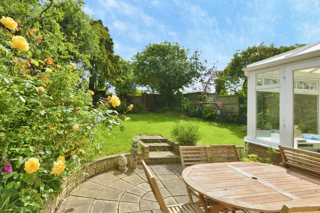 House in Newport Pagnell, City of Milton Keynes - View 2