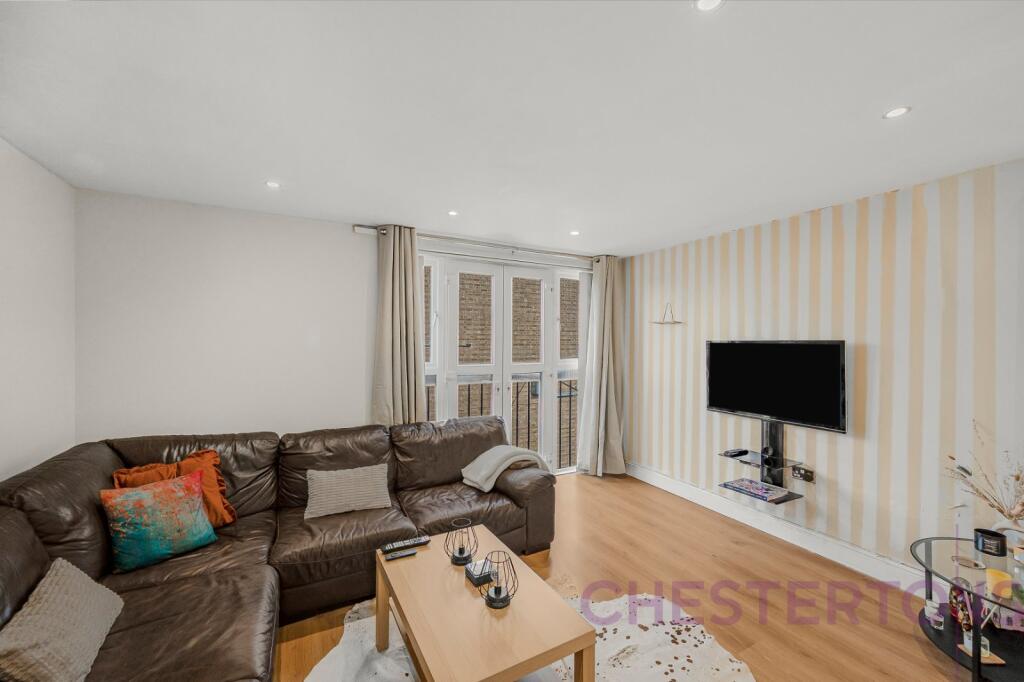 2 bedroom maisonette for rent