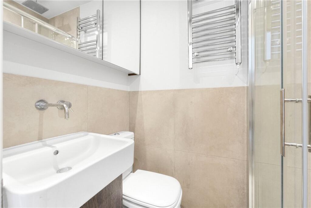 Apartment in London - View 4