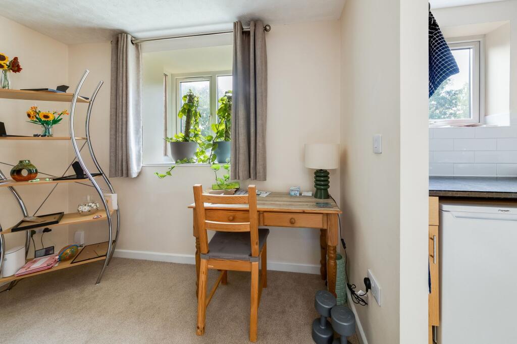 Apartment in Vale of White Horse, Long Furlong, Abingdon on Thames - More