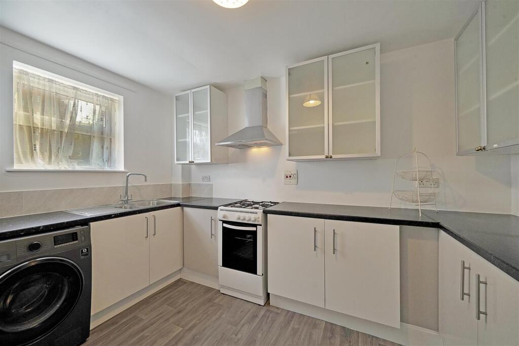 House in Harrow - View 2