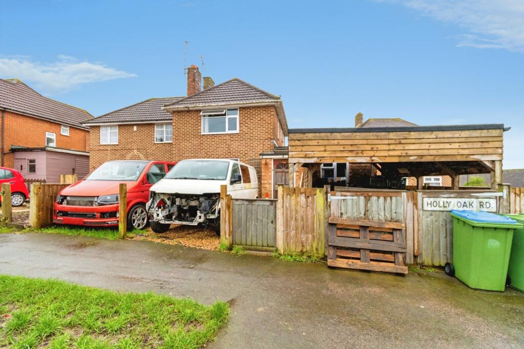 Main image of property: Hollyoak Road, Southampton, Hampshire, SO16