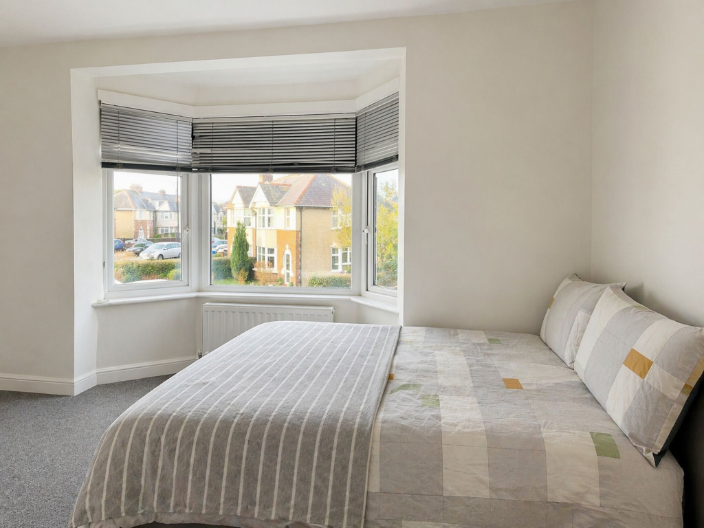 Main image of property: 33 Church Hill Road, Oxford, OX4