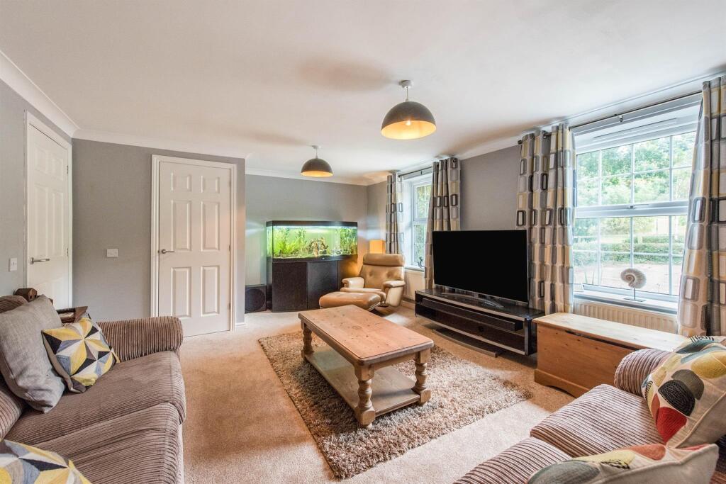 House in Ipswich - View 3