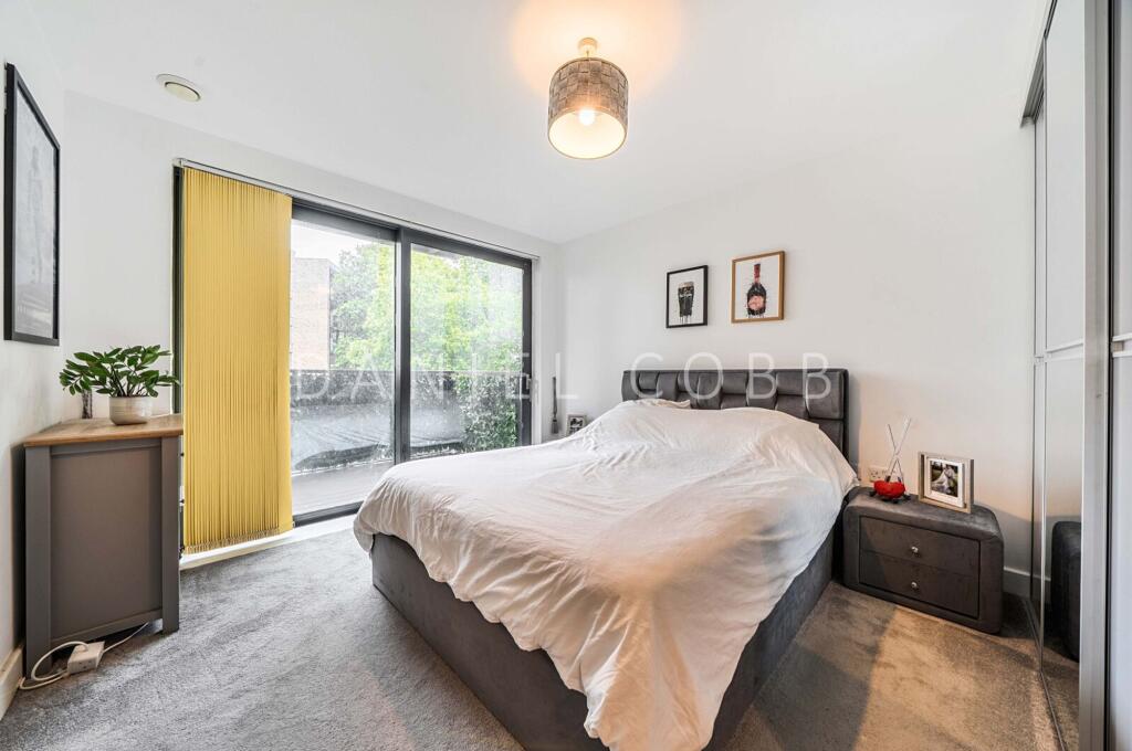 Apartment in London - View 5