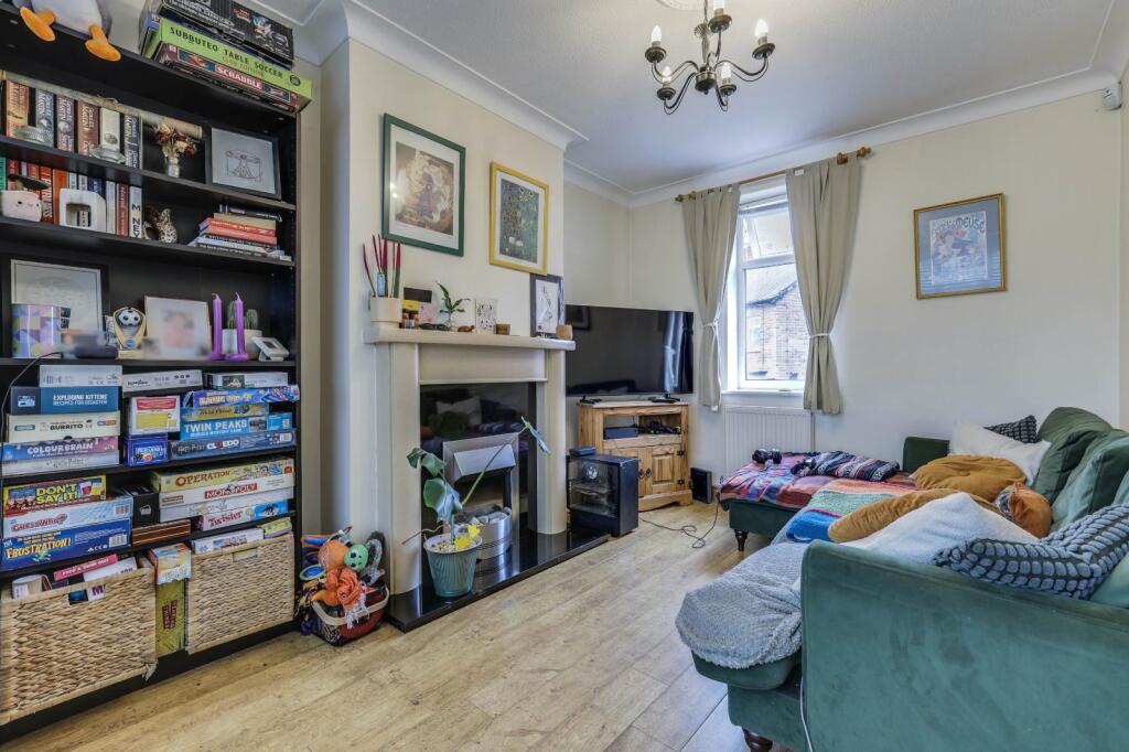 House in Leeds, Newlay, Horsforth - View 3