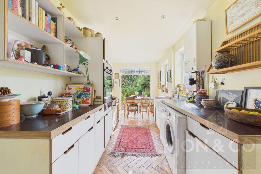 House in Wooton, Wootton Village, Wootton - More
