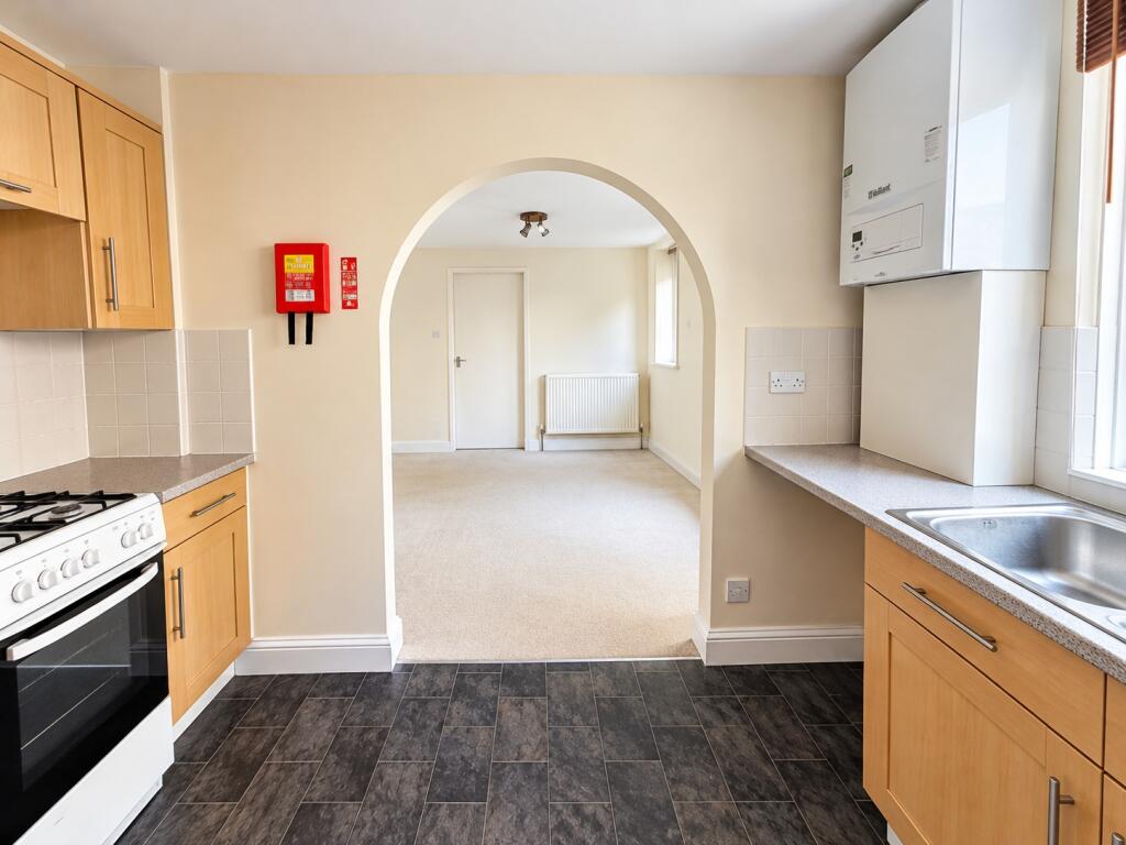 Apartment in Weston-super-Mare, North Somerset - View 4