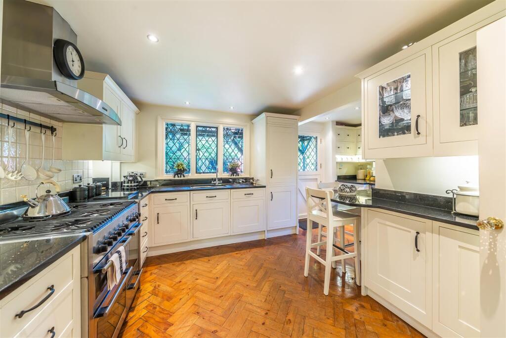 House in Slough - View 5