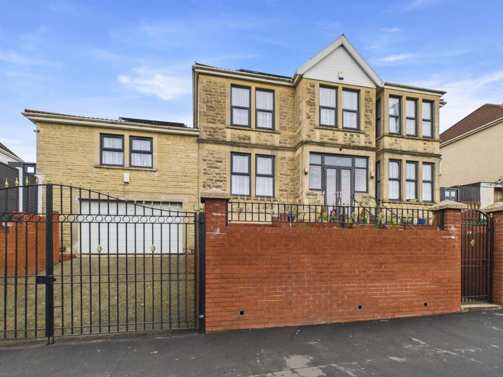 Main image of property: Summerhill Road, St George, Bristol, BS5 8JT