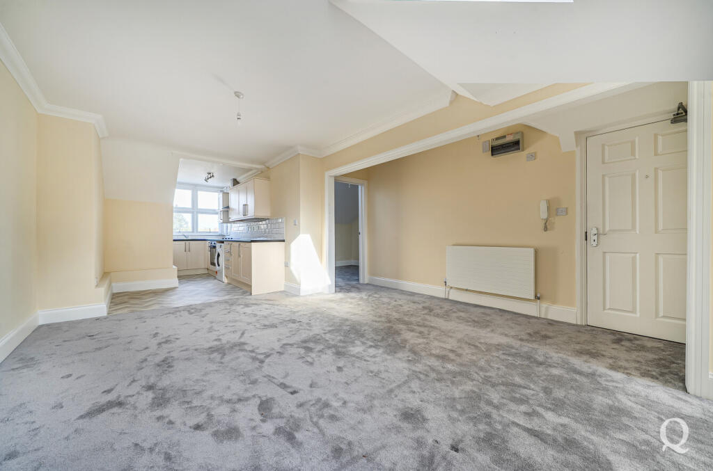 Apartment in Swale, Grove Park, Chalkwell - View 3