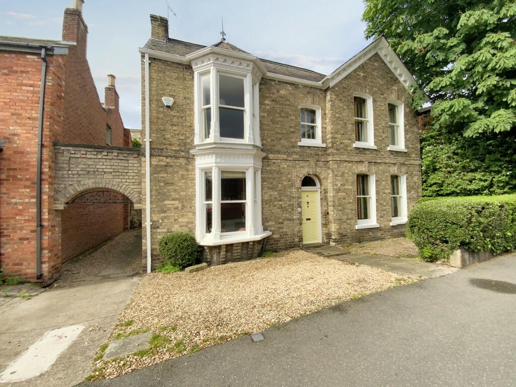 4-bed detached on Drury Lane, Lincoln, £750,000
