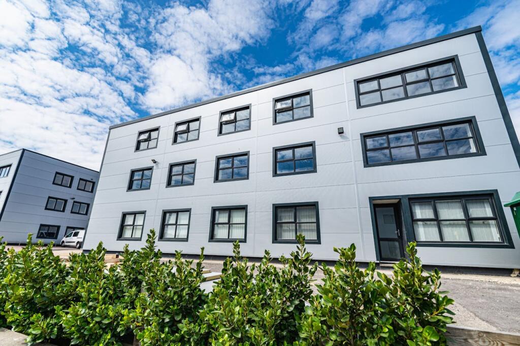 Main image of property: Suite 5-7 Cobham House, 27 Cobham Road, Ferndown Industrial Estate, Wimborne, BH21 7PE