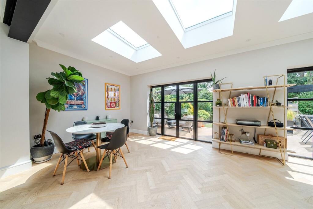 House in London, New Beckenham - View 4