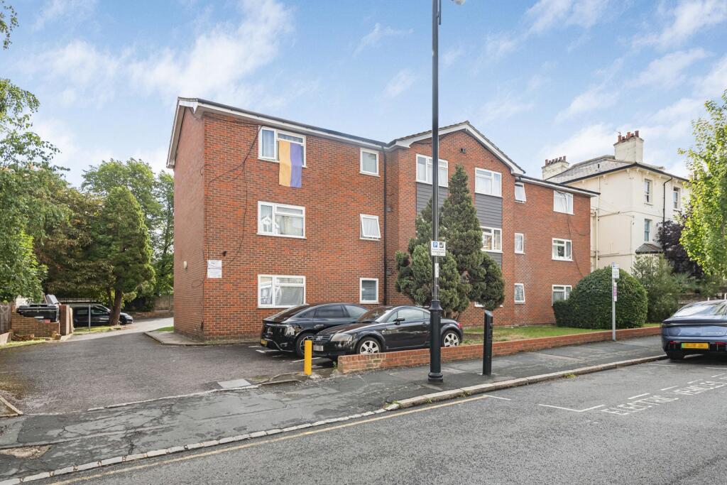 Main image of property: Elgin Road, Croydon, CR0