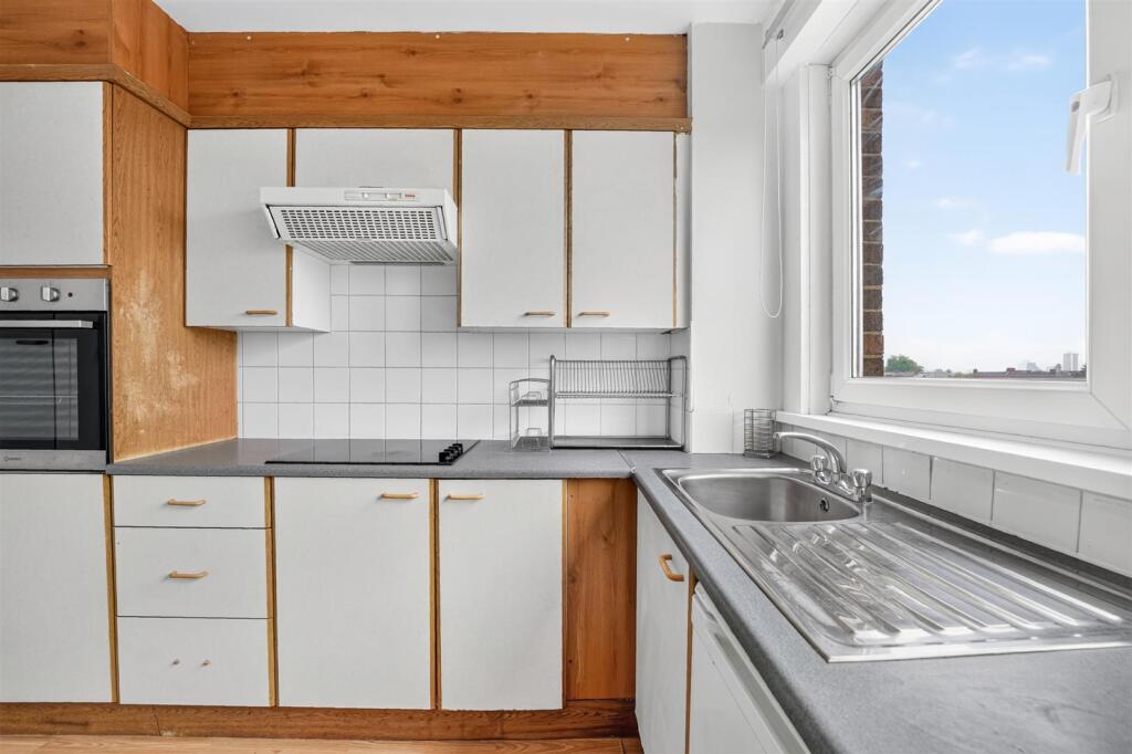 Apartment in London - View 5