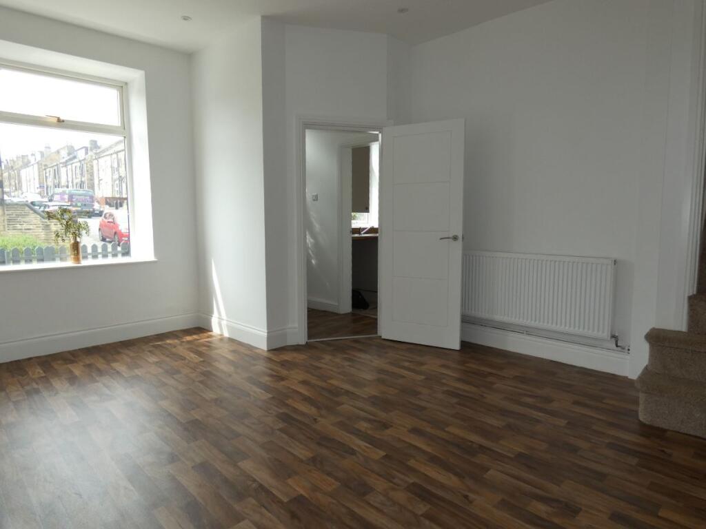 House in Leeds, Morley - View 5