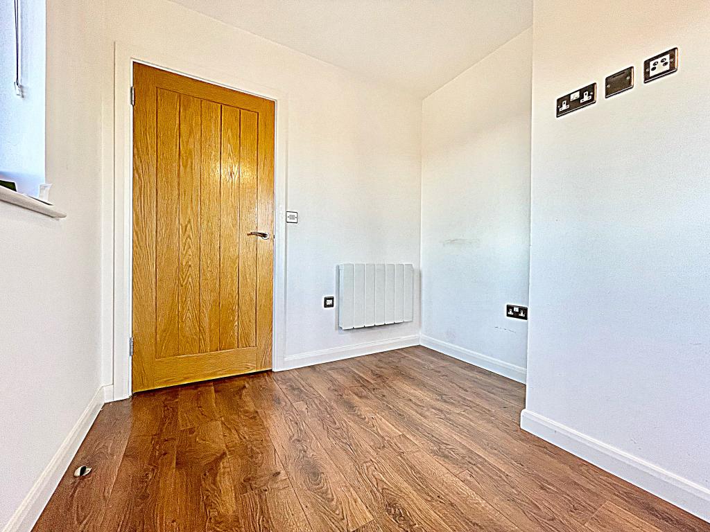 Apartment in Milton Keynes - View 4