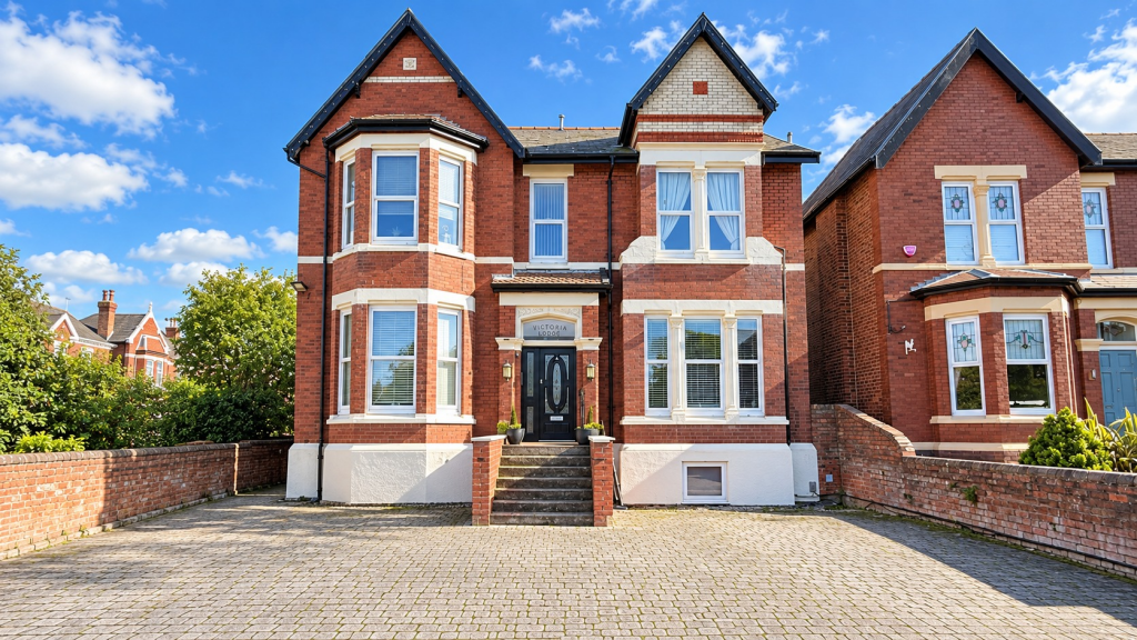 Main image of property: Flat 4, Chambres Road, Southport, Merseyside, PR8 6JQ