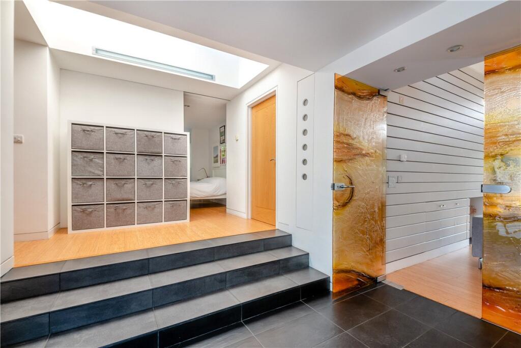 House in Southampton - View 5