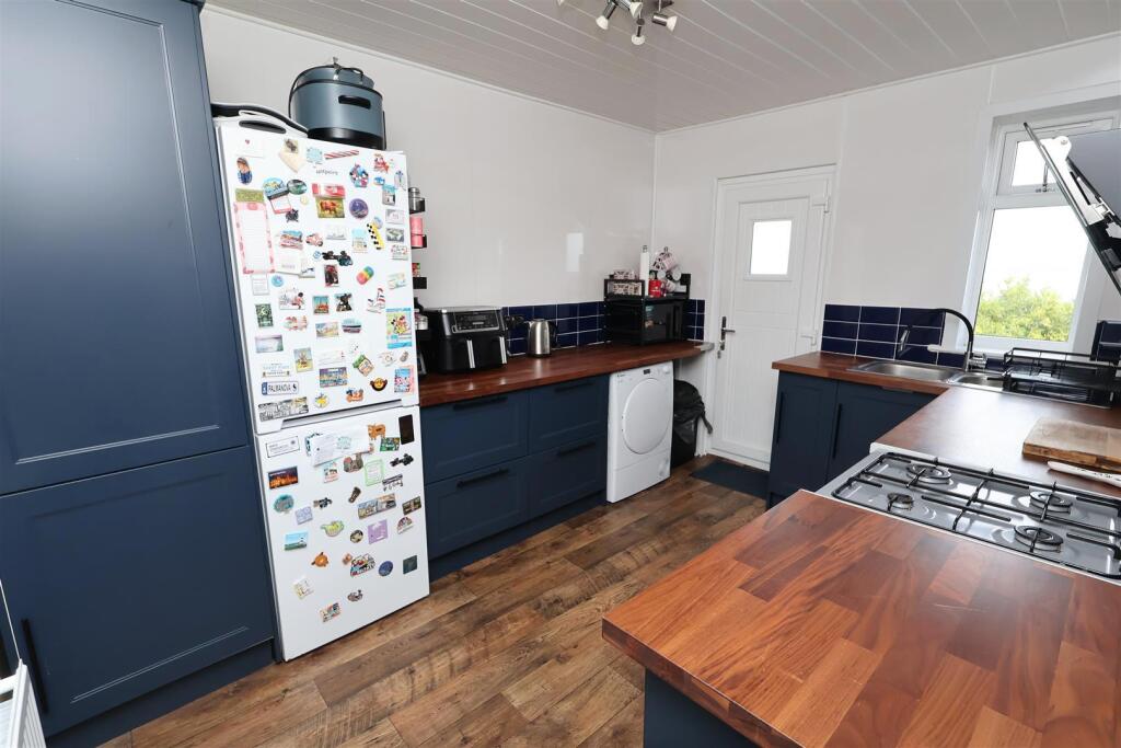 Apartment in Paisley - View 5