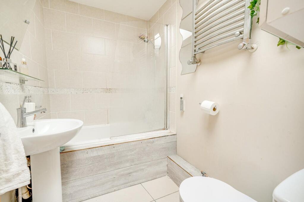House in Leighton Buzzard, Leighton-Linslade - View 2