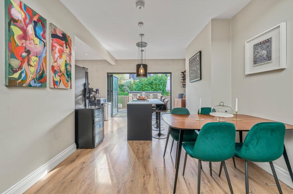 House in London - More