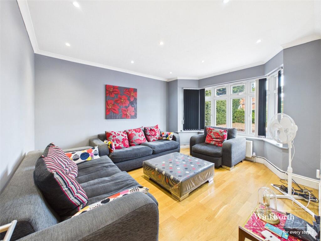 House in Harrow - View 2