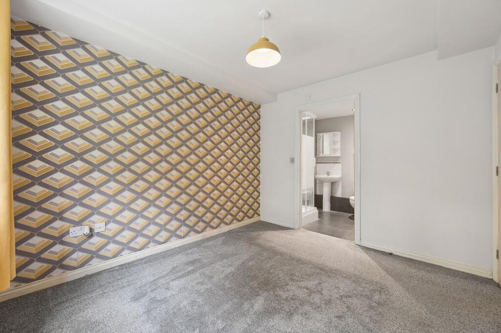5, Colliers Grove, Atherton, M46 | 2-Bed Apartment with En-Suite & Secure Gated Parking photo 4