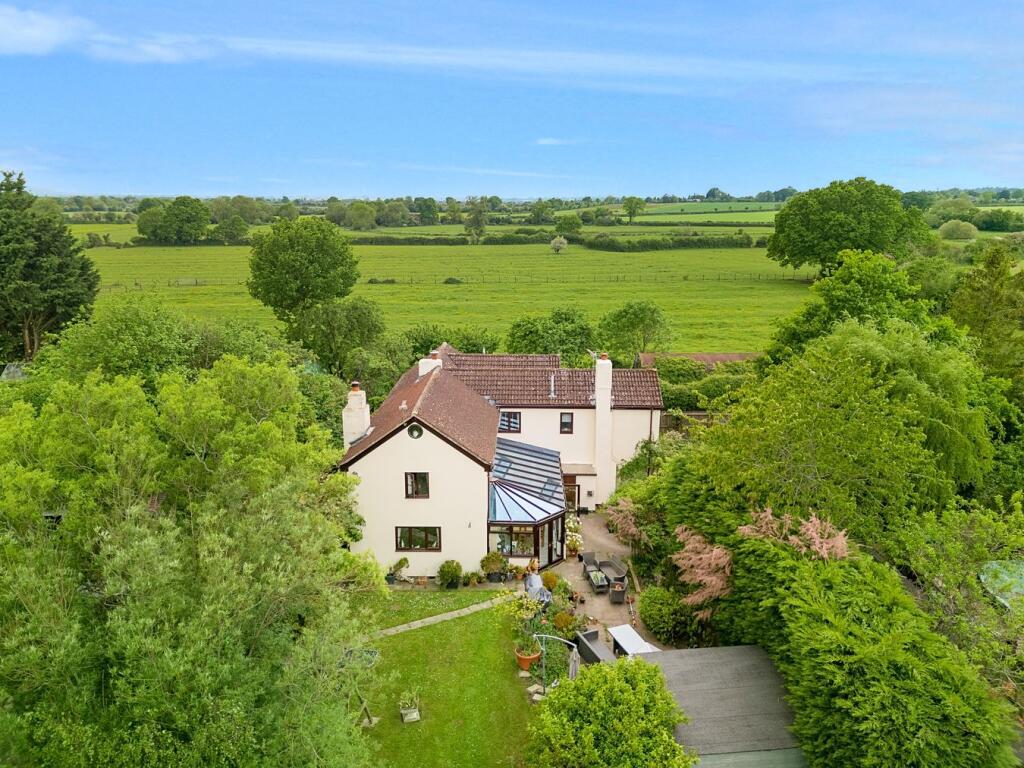 Main image of property: House kennels/cattery 7 acres, Potterne, Devizes, SN10