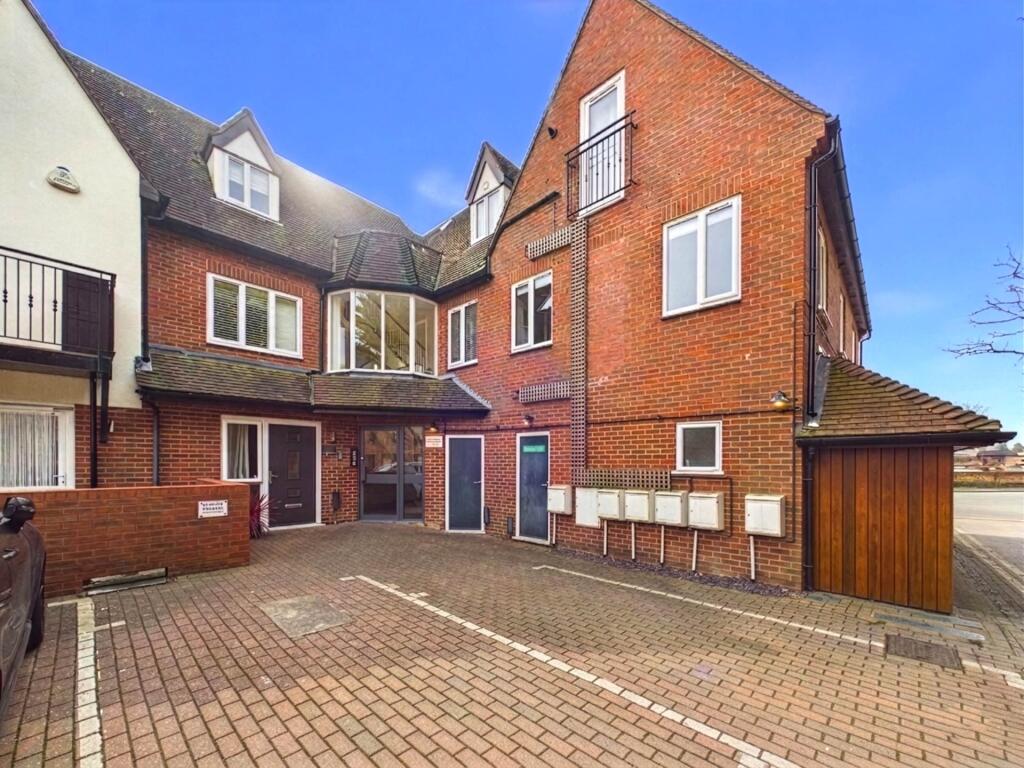 Main image of property: The Malthouse, Malthouse Square